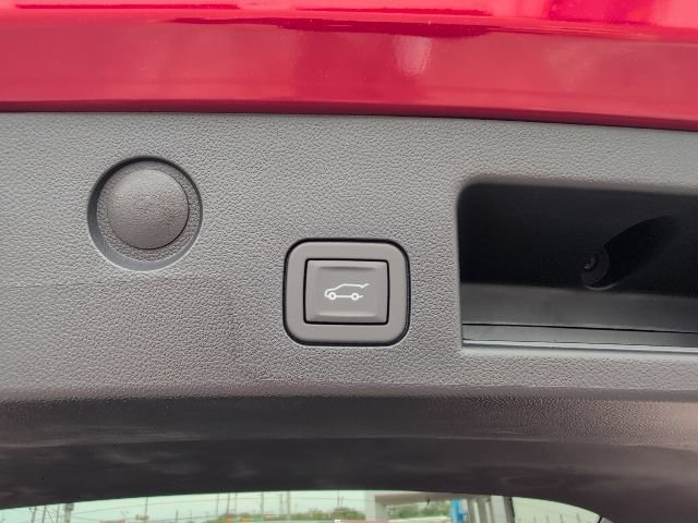 New 2026 Chevrolet Equinox ACTIV w/ Safety and Technology Package FWD image 11