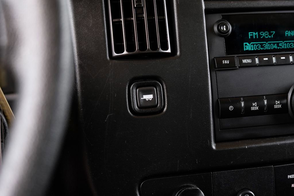 Used 2021 GMC Savana 2500 w/ Driver Convenience Package image 20