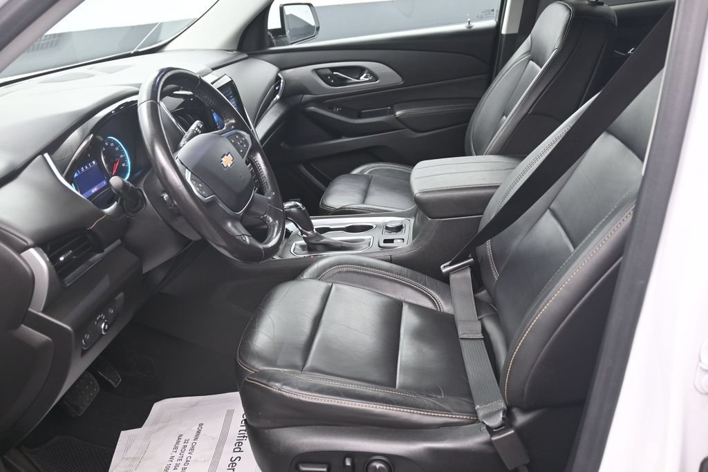 Certified 2020 Chevrolet Traverse LT w/ LT Premium Package AWD/4WD image 10