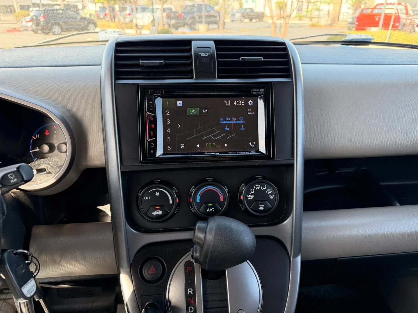 Used 2009 Honda Element LX image 24