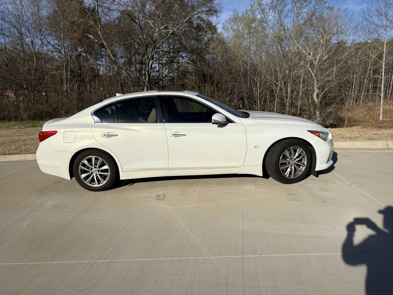 Used 2014 INFINITI Q50 Premium w/ Technology Package image 4