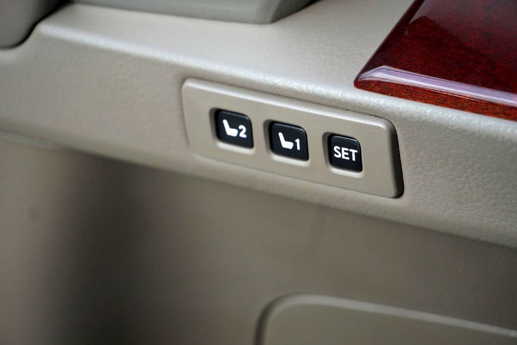 Used 2017 Lexus GX 460 image 22