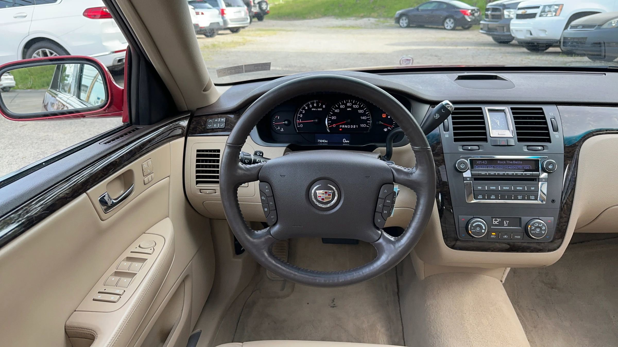 Used 2008 Cadillac DTS w/ Sun And Sound Package FWD image 10
