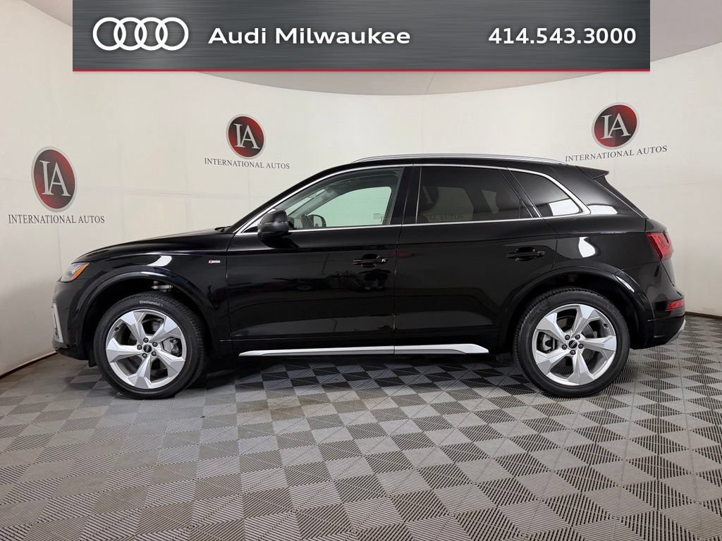 Used 2023 Audi Q5 2.0T Premium Plus w/ Premium Plus Package AWD/4WD image 9