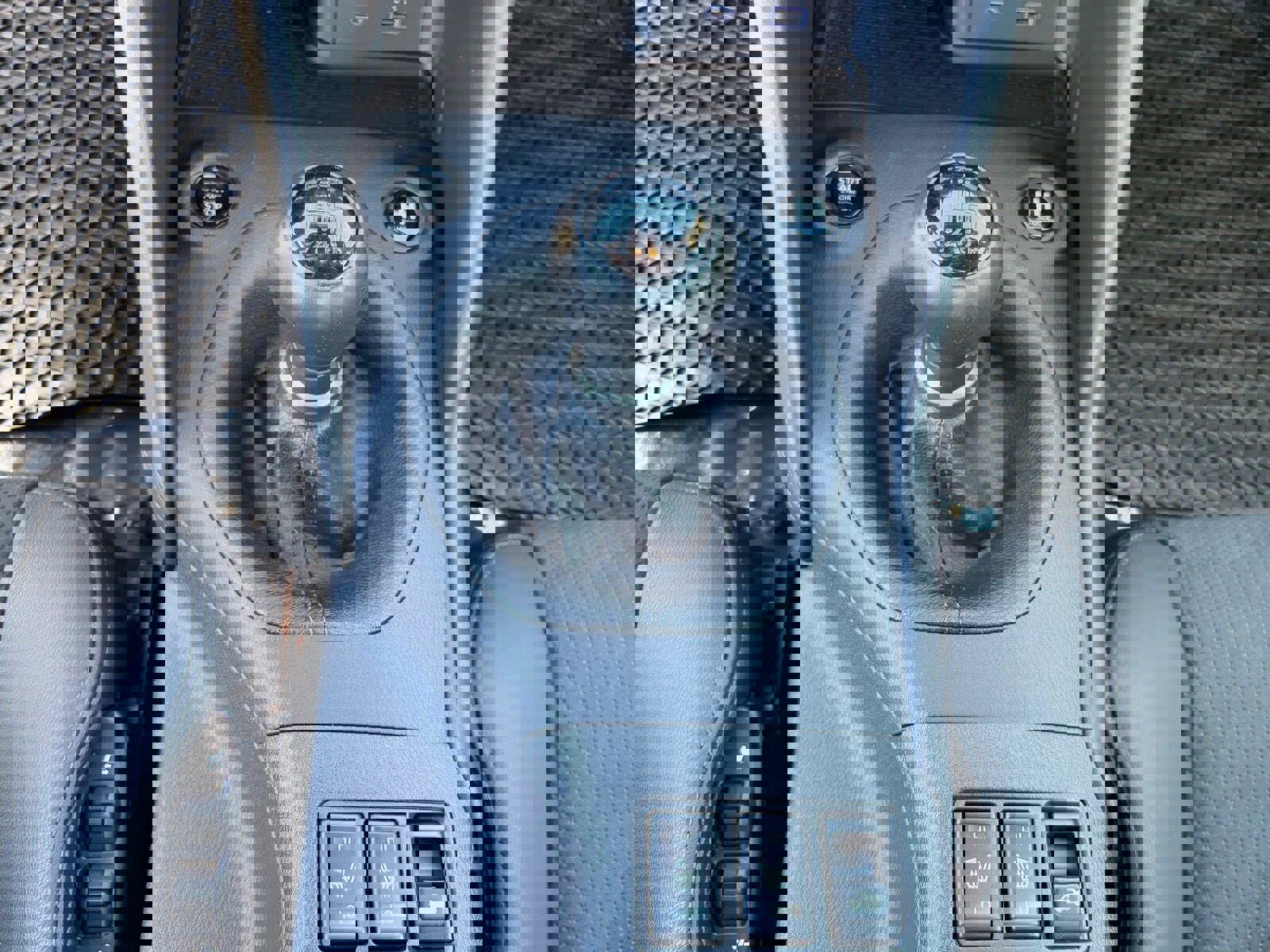 Certified 2024 Nissan Z Performance w/ Floor Mat Package image 27