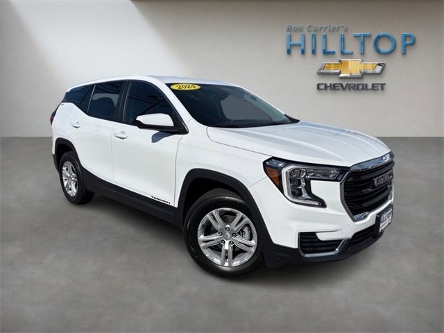 Used 2024 GMC Terrain SLE video 1