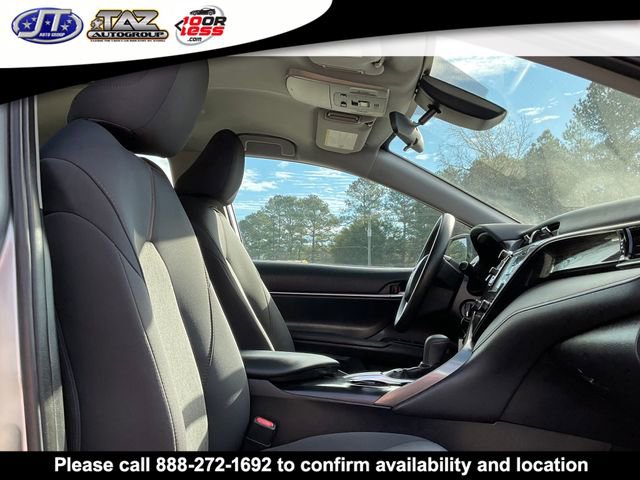 Used 2019 Toyota Camry LE image 14