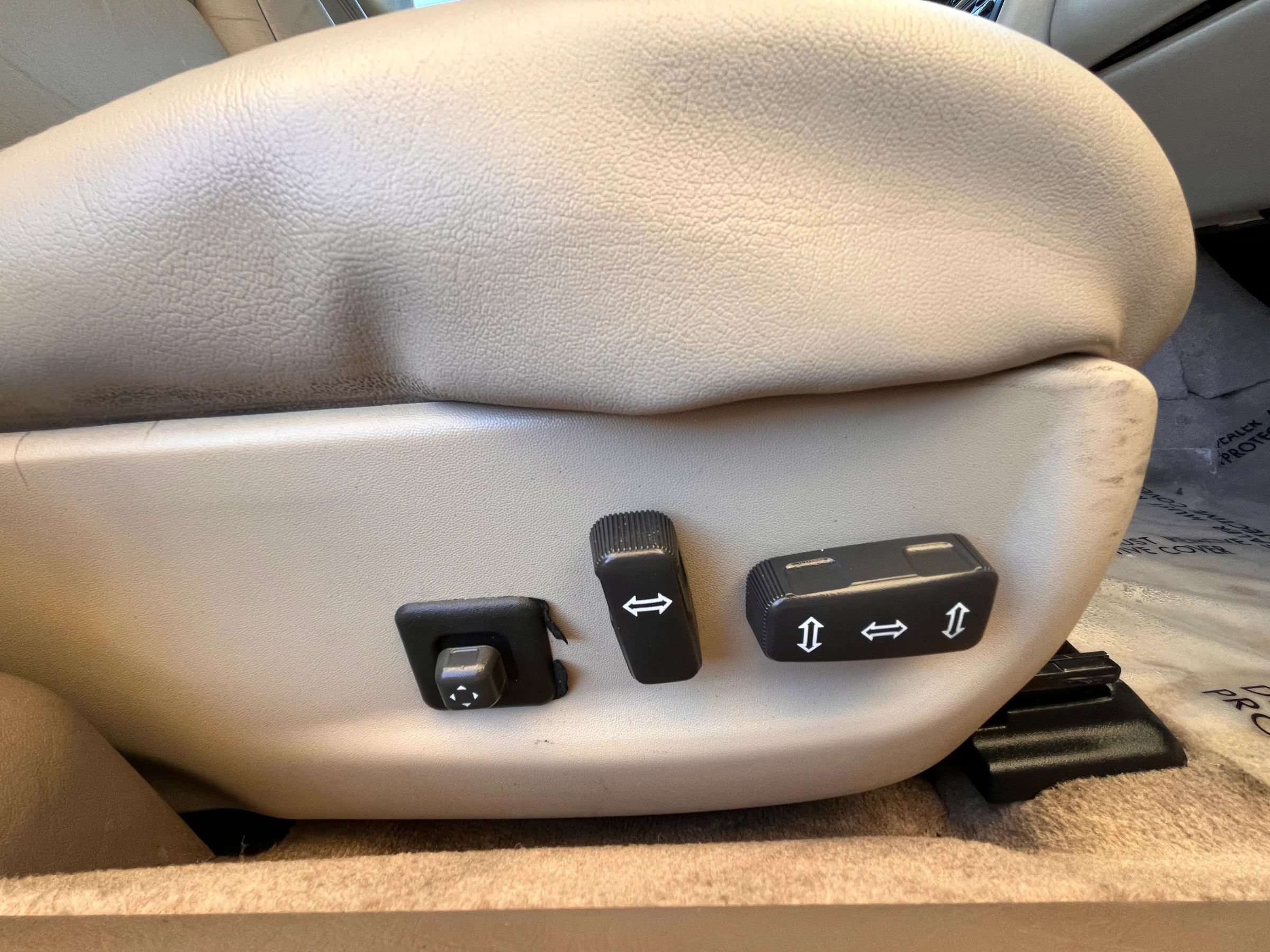 Used 1997 Cadillac Eldorado w/ Leather/Lumbar Pkg FWD image 13