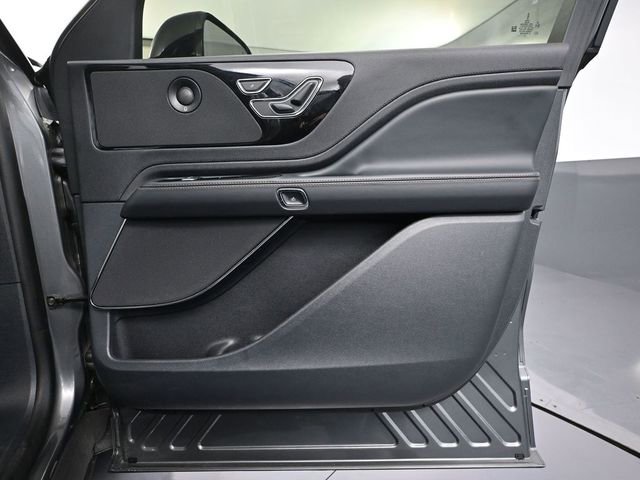 Used 2025 Lincoln Aviator Reserve w/ Jet Appearance Package image 53