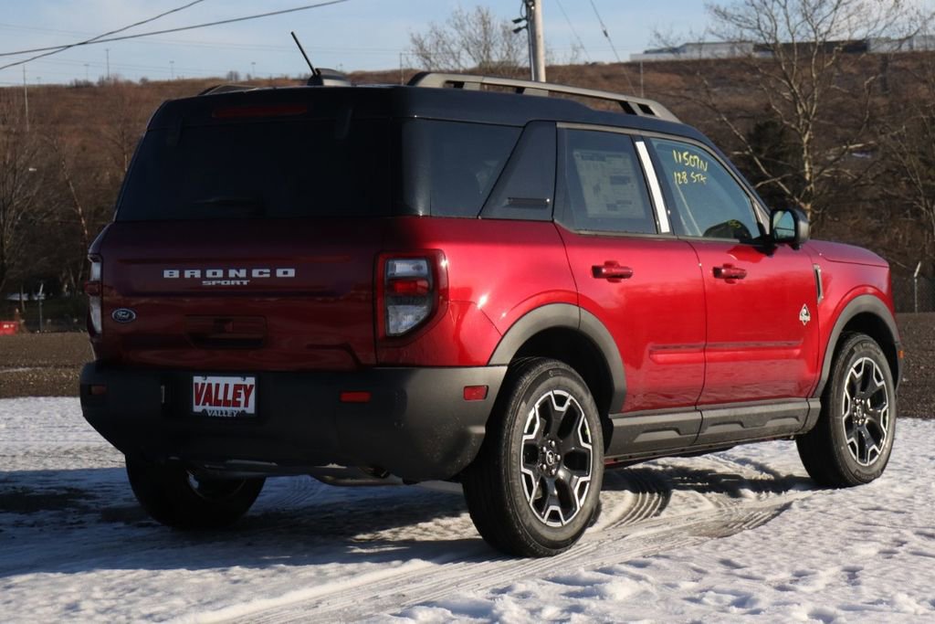 New 2025 Ford Bronco Sport Outer Banks w/ Outer Banks Tech Package+ AWD/4WD image 8
