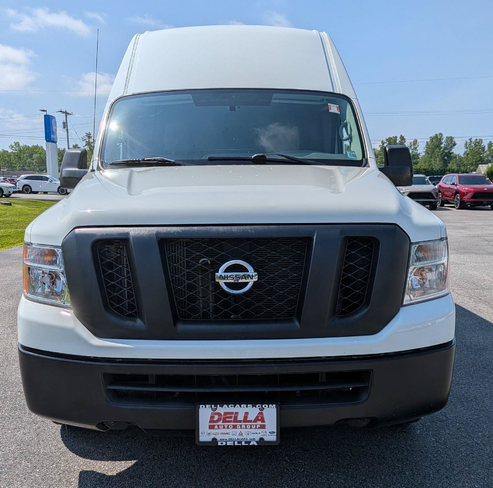 Used 2020 Nissan NV 2500 S RWD image 2