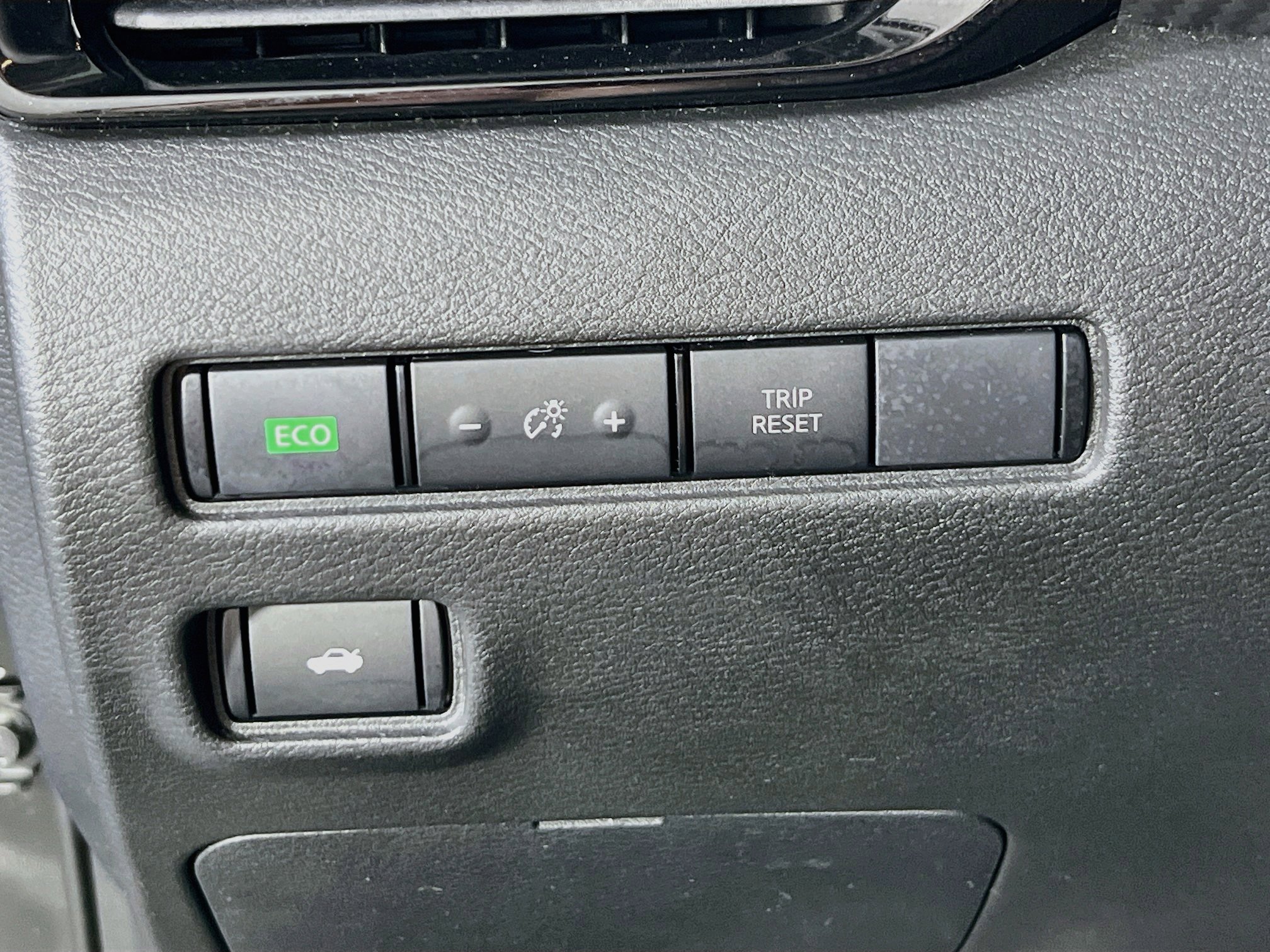 Used 2022 Nissan Sentra SV w/ All-Weather Package FWD image 10