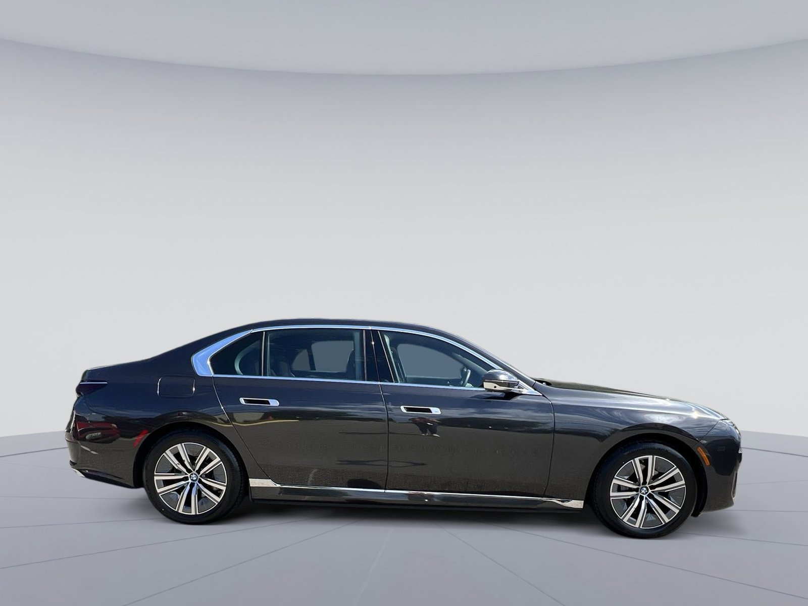Used 2024 BMW i7 xDrive60 RWD image 10