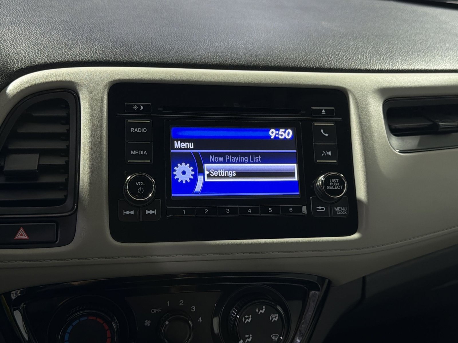 Used 2022 Honda HR-V LX image 19