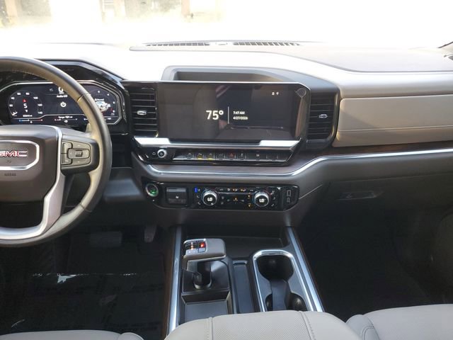 Used 2023 GMC Sierra 1500 SLT w/ SLT Premium Plus Package AWD/4WD image 15