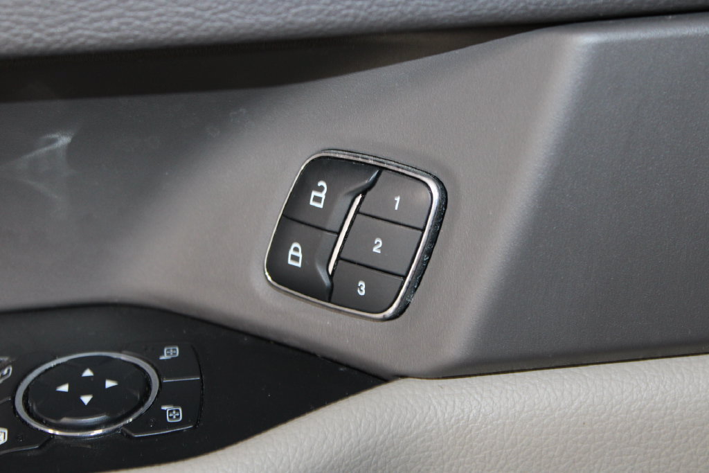Used 2021 Ford Expedition Limited AWD/4WD image 42