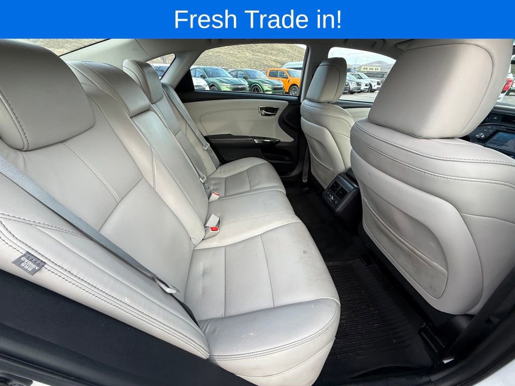 Used 2017 Toyota Avalon Limited w/ Four Season Package image 12