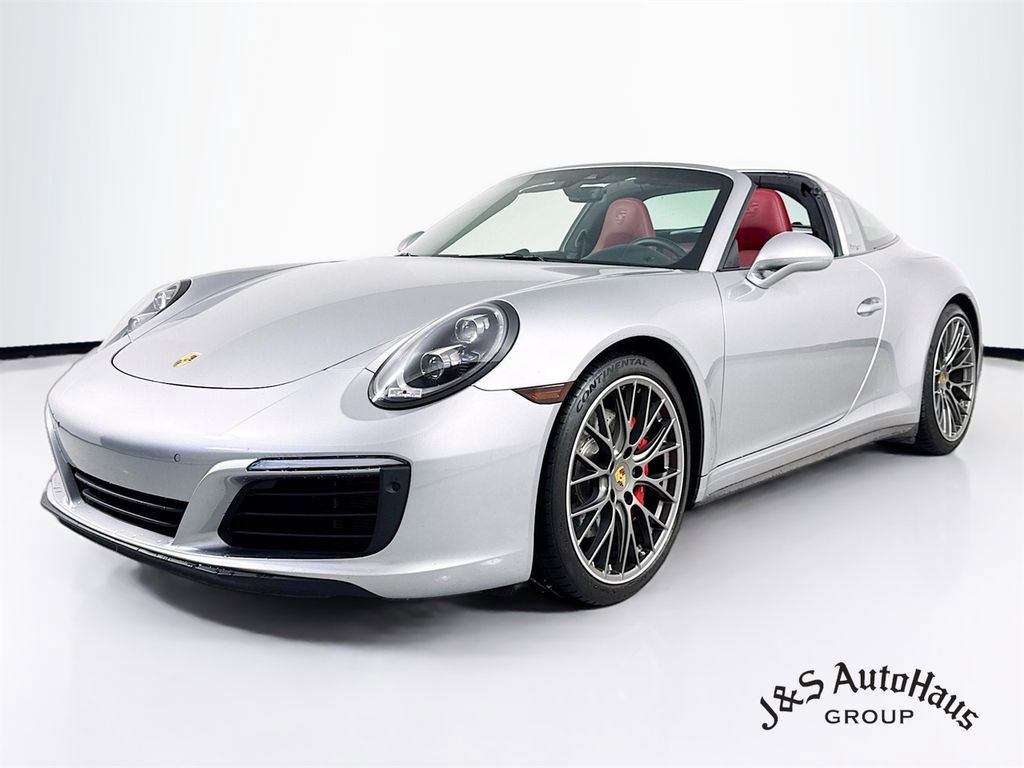 Used 2019 Porsche 911 Targa 4S image 3