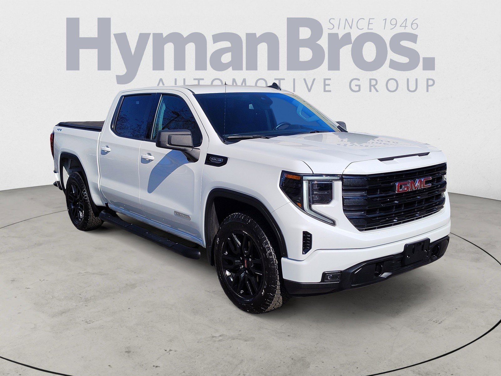 Used 2023 GMC Sierra 1500 Elevation image 1