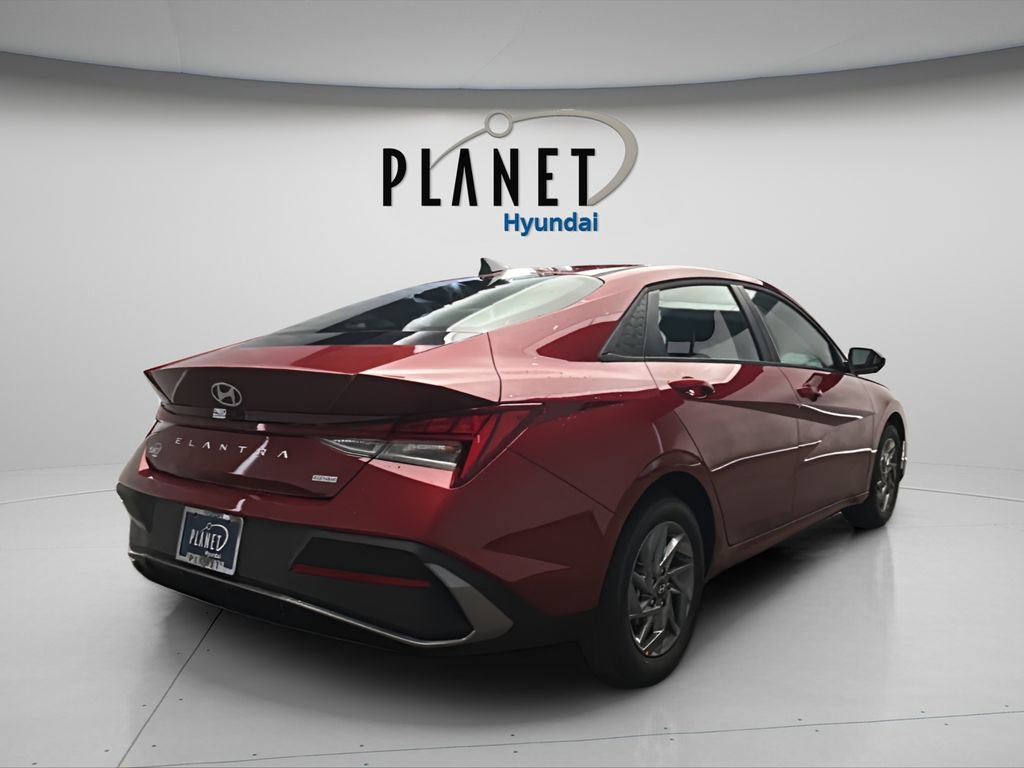 New 2026 Hyundai Elantra Blue image 7