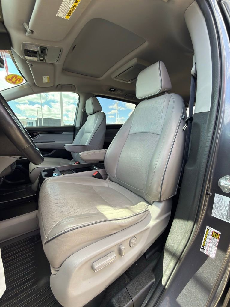 Used 2022 Honda Odyssey Elite image 14