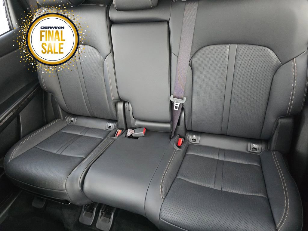 Certified 2025 MAZDA CX-70 3.3 Turbo w/ Preferred Package image 16