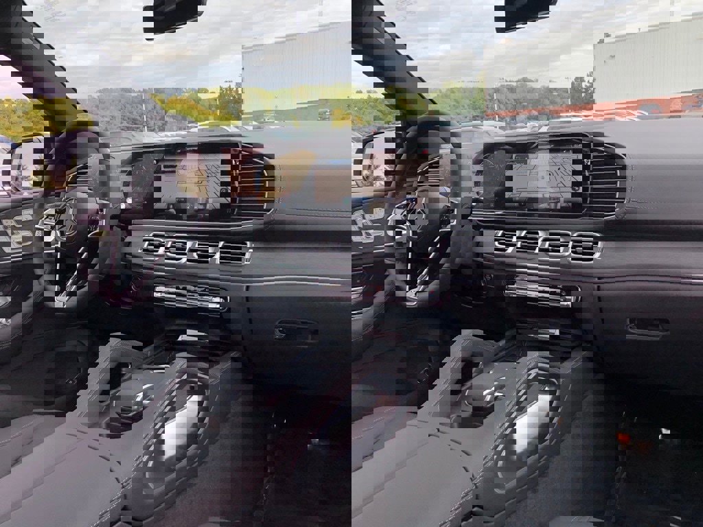 New 2026 Mercedes-Benz GLE 450 4MATIC Coupe image 18