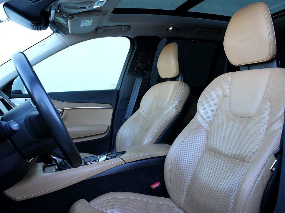 Used 2016 Volvo XC90 T6 image 27