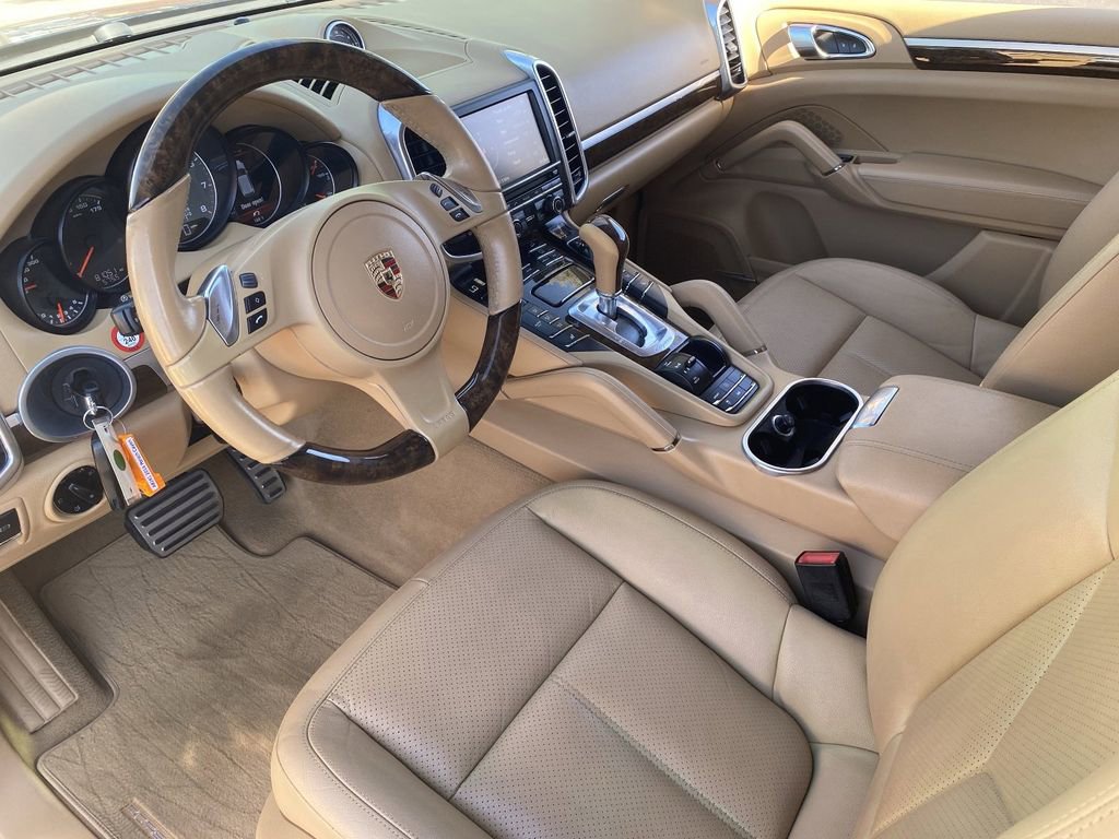 Used 2014 Porsche Cayenne S AWD/4WD image 17