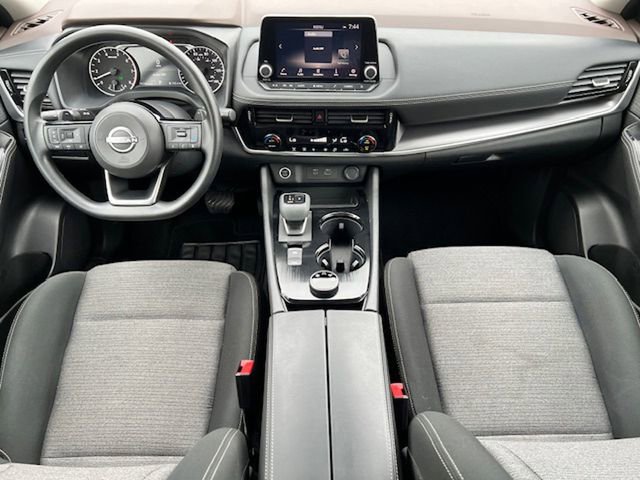 Used 2022 Nissan Rogue SV image 19