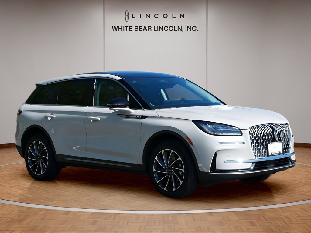 Certified 2023 Lincoln Corsair AWD w/ Equipment Group 101A image 3