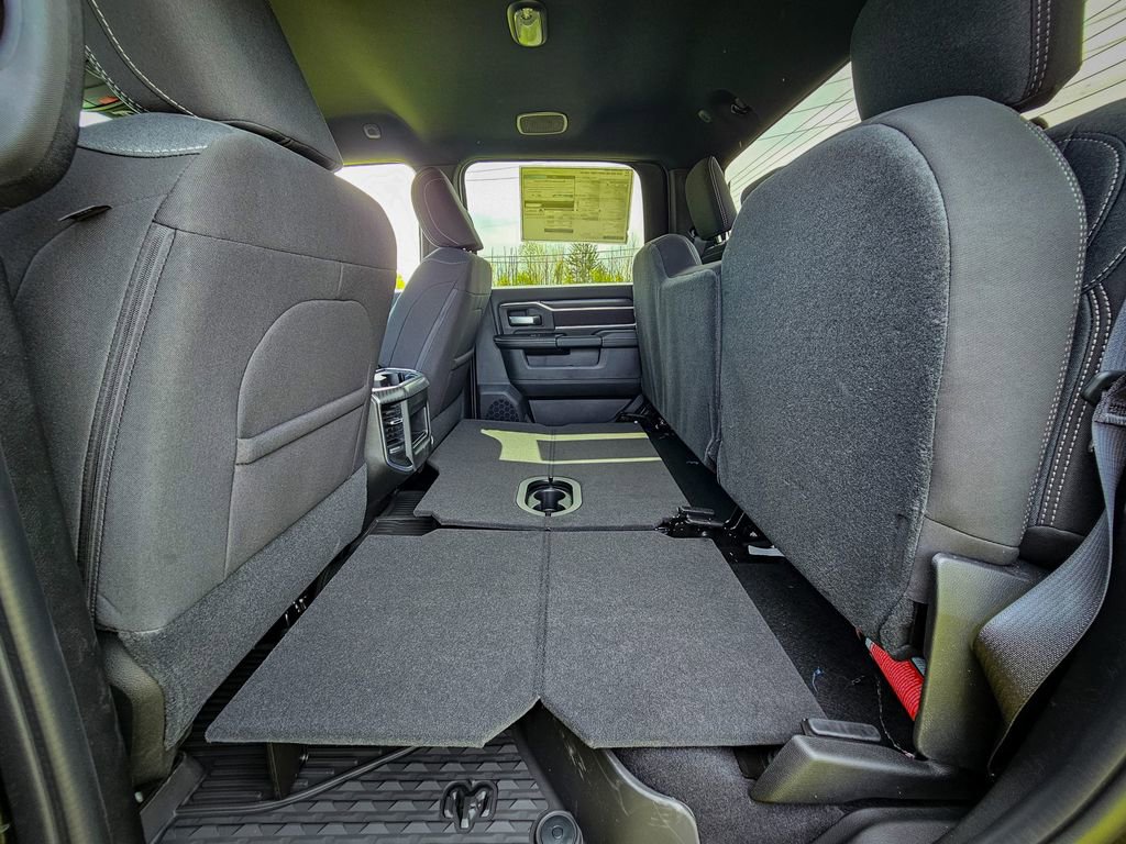 New 2026 RAM 2500 Big Horn AWD/4WD image 36