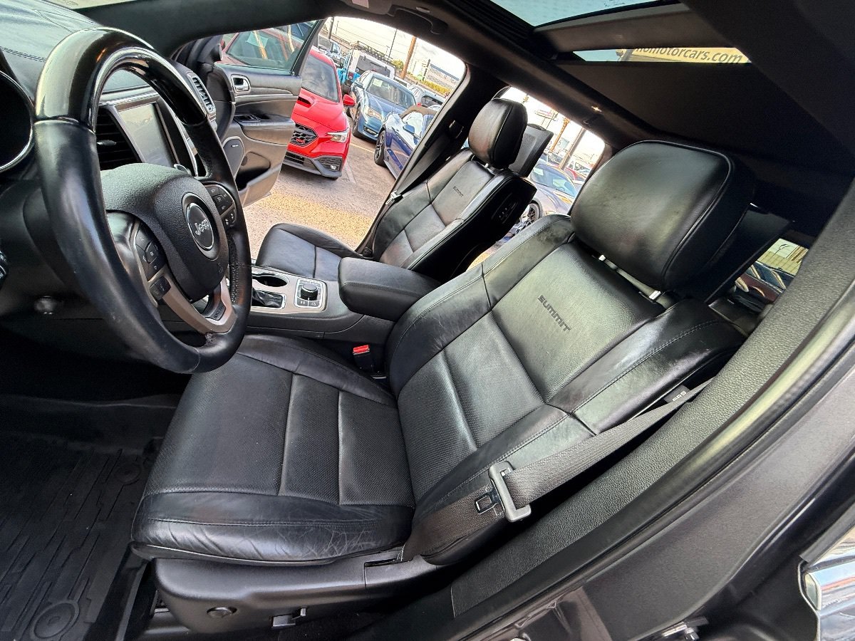Used 2016 Jeep Grand Cherokee Summit AWD/4WD image 32