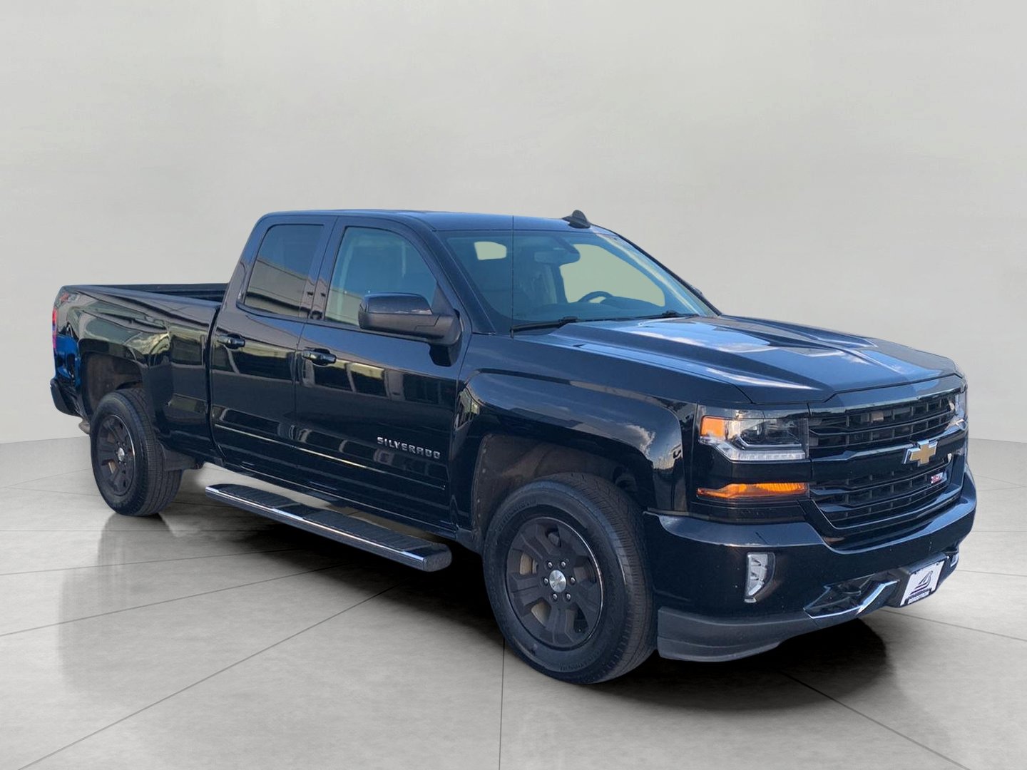 Used 2018 Chevrolet Silverado 1500 LT w/ All Star Edition AWD/4WD image 1