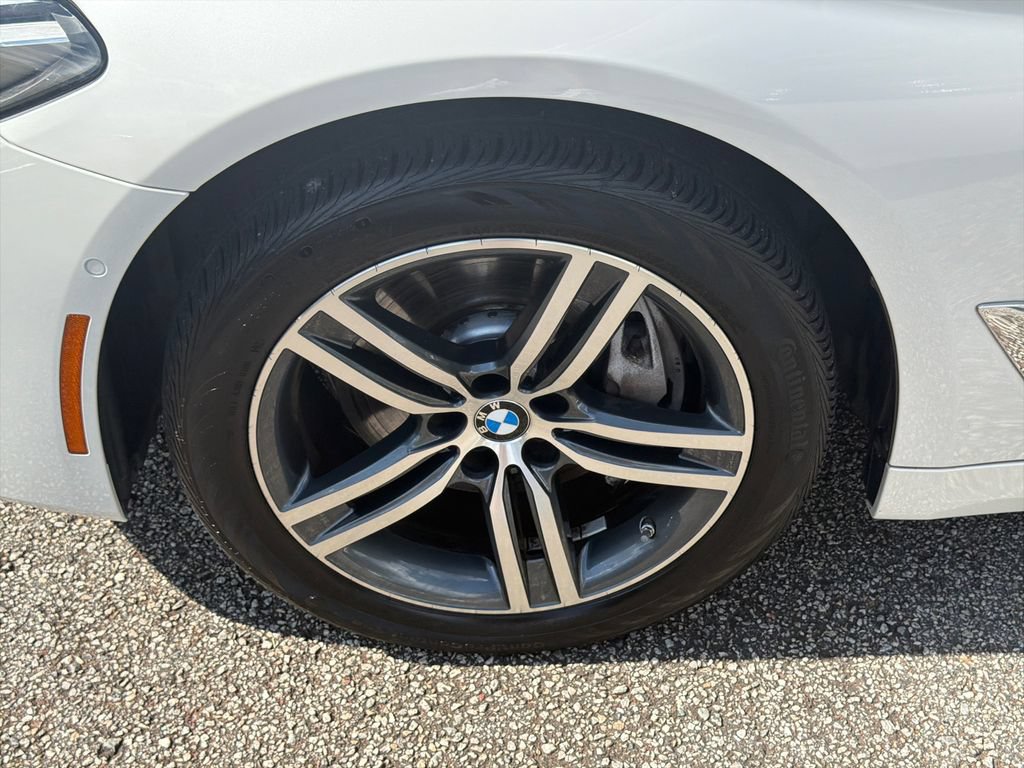 Used 2021 BMW 540i w/ Convenience Package RWD image 11