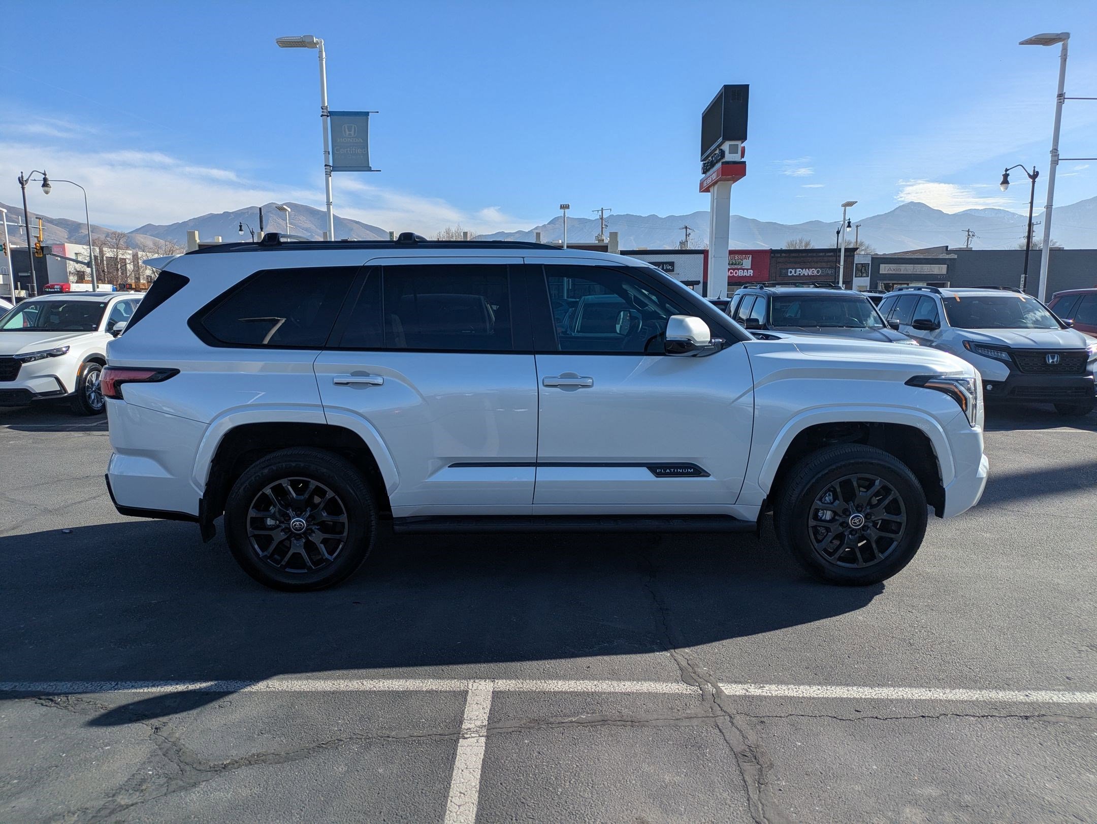 Used 2024 Toyota Sequoia Platinum image 2