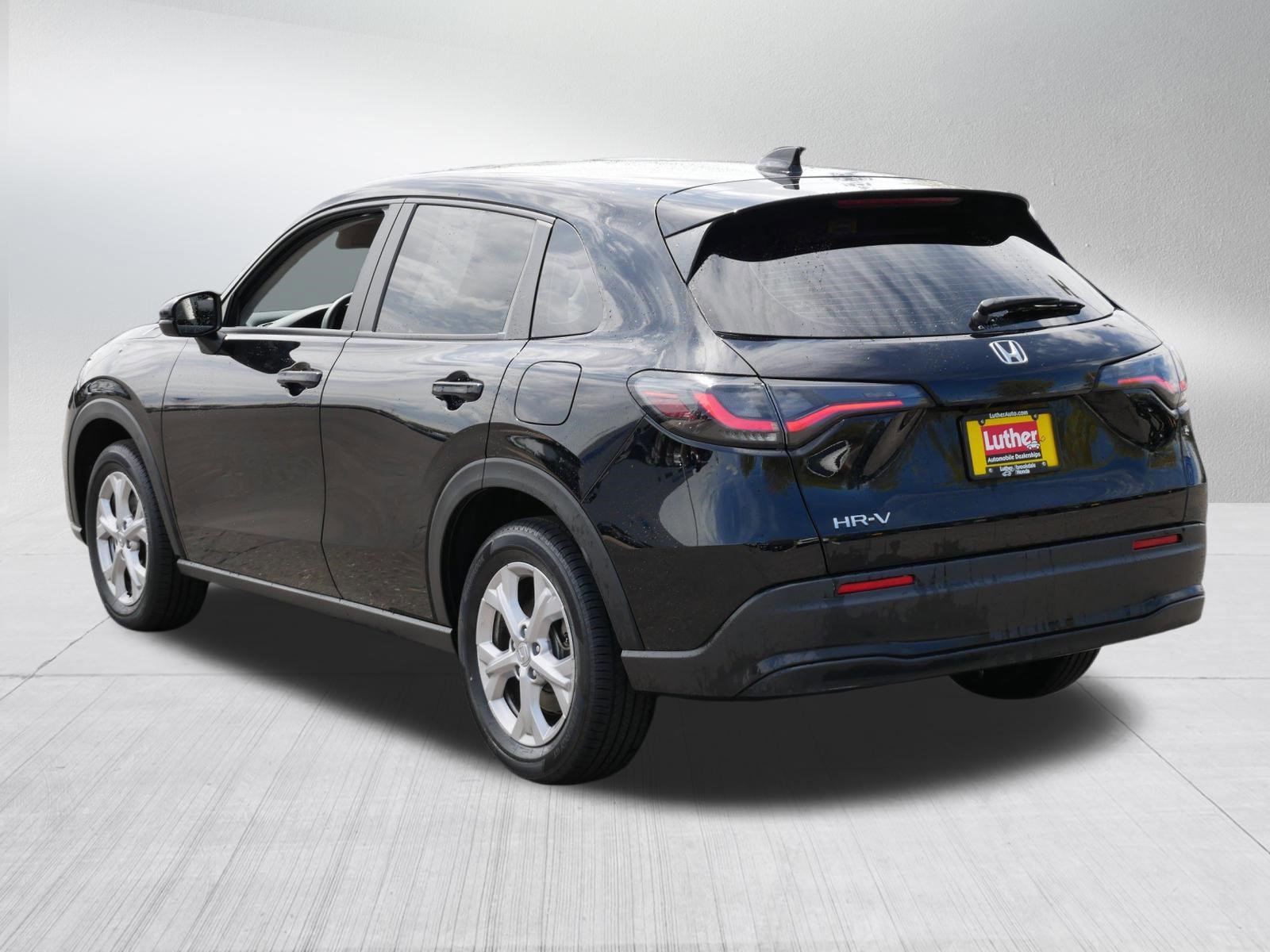 Used 2023 Honda HR-V LX image 5