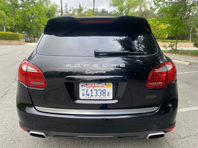 Used 2012 Porsche Cayenne AWD/4WD image 8