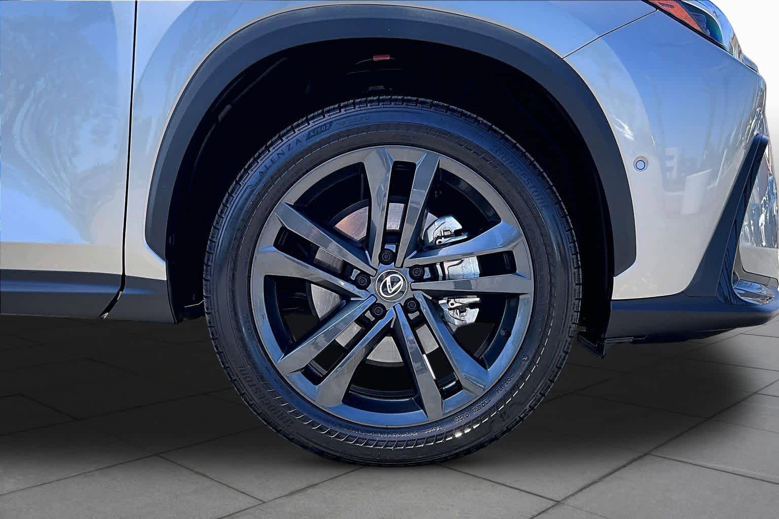 Certified 2025 Lexus NX 450h+ AWD w/ Accessory Package (Z1) image 10