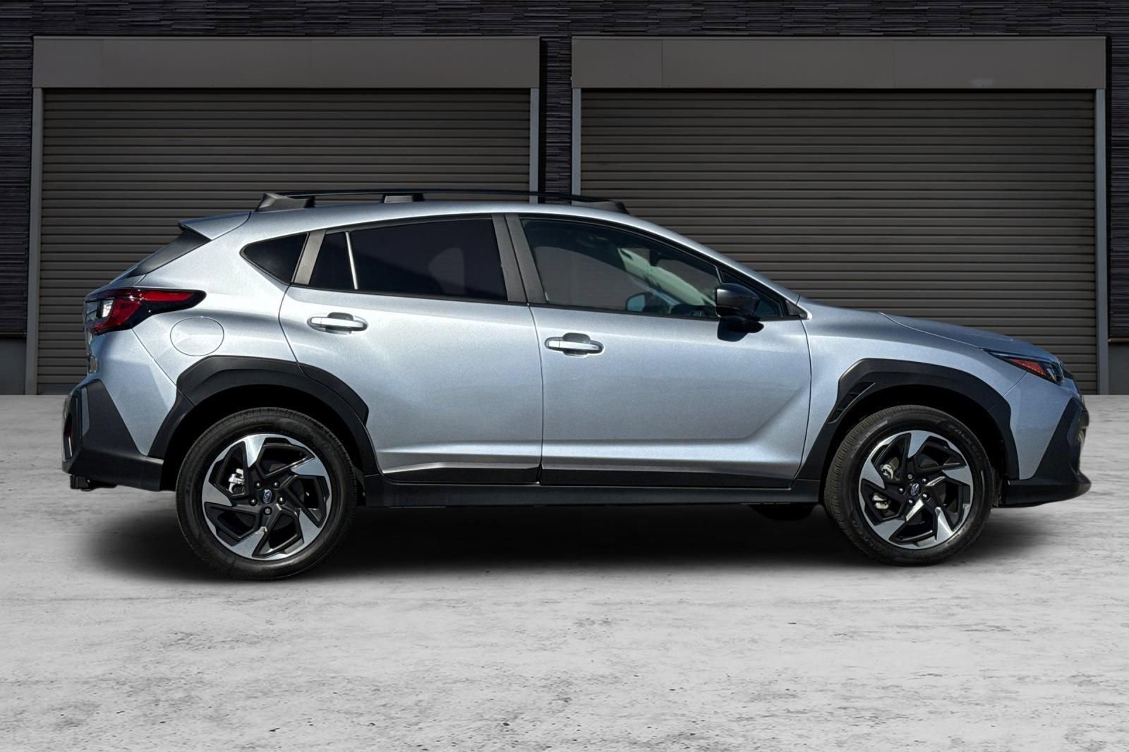 Used 2024 Subaru Crosstrek 2.5i Limited w/ Crosstrek Mirror Package image 3