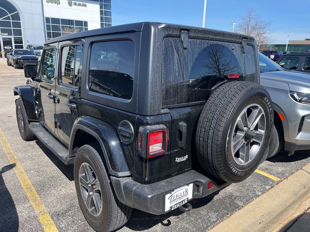 Used 2023 Jeep Wrangler Sahara w/ Cold Weather Group image 4
