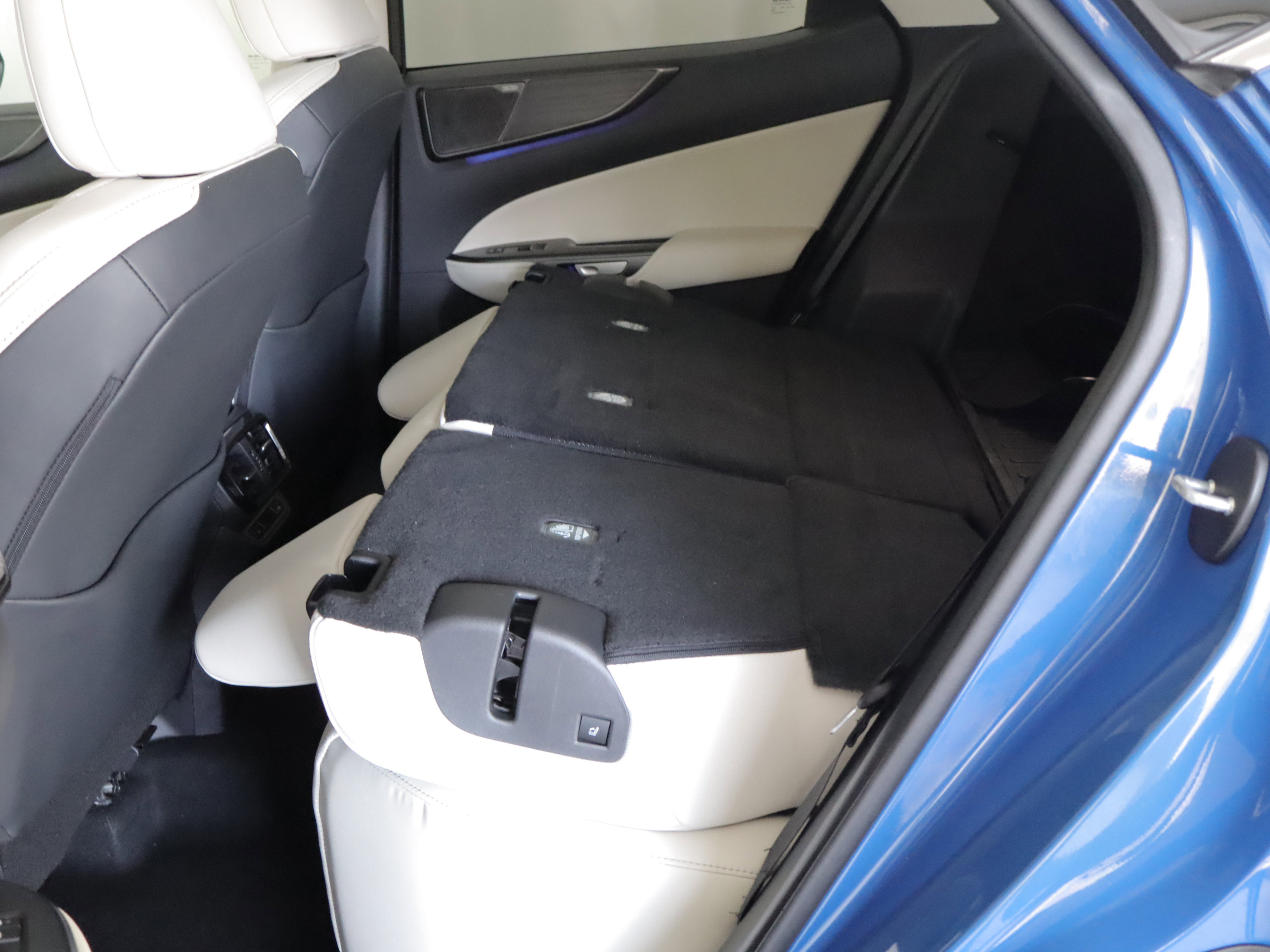 Used 2025 Lexus NX 350 AWD w/ Rear Seat Package image 20