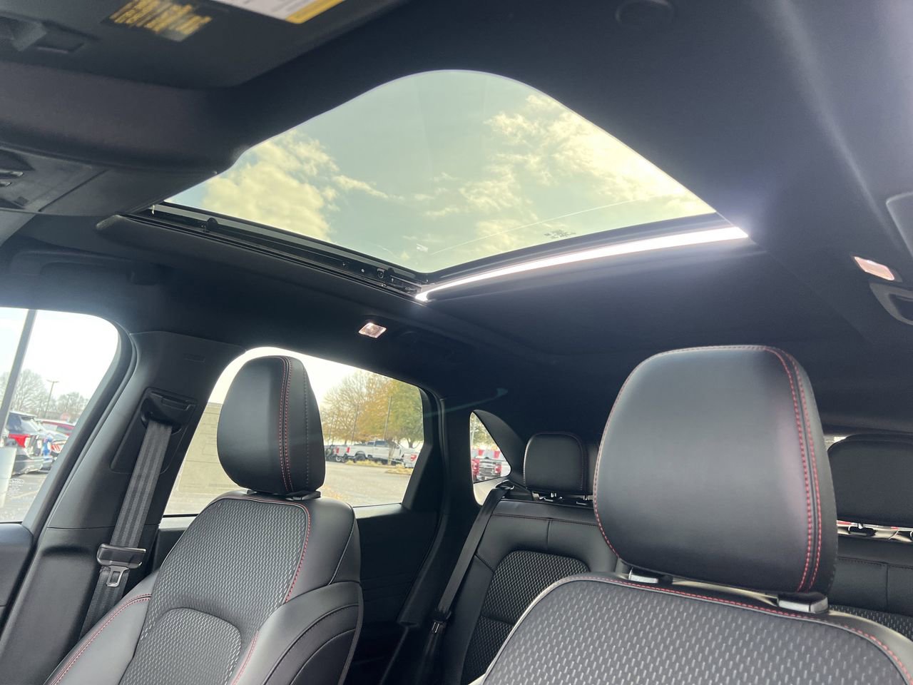 New 2026 Ford Escape ST-Line w/ Tech Pack #1 image 16