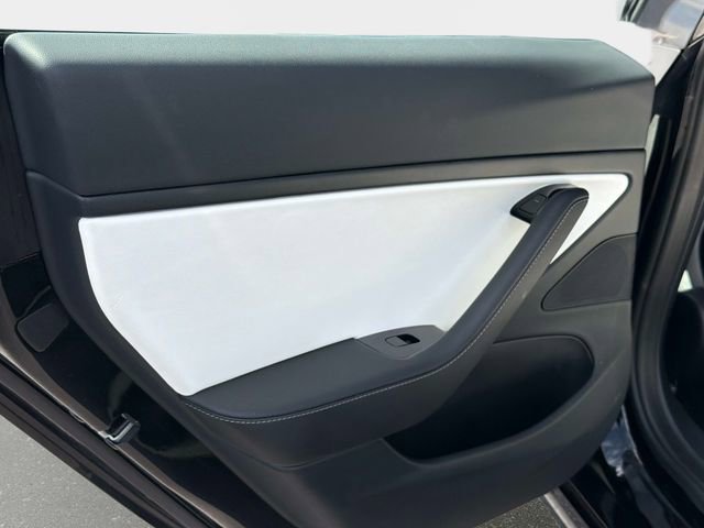 Used 2020 Tesla Model 3 Performance image 11