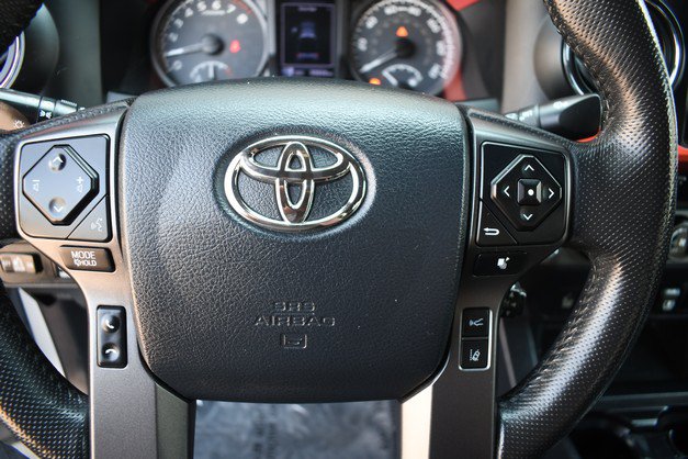 Certified 2018 Toyota Tacoma TRD Off-Road w/ Technology Package AWD/4WD image 31