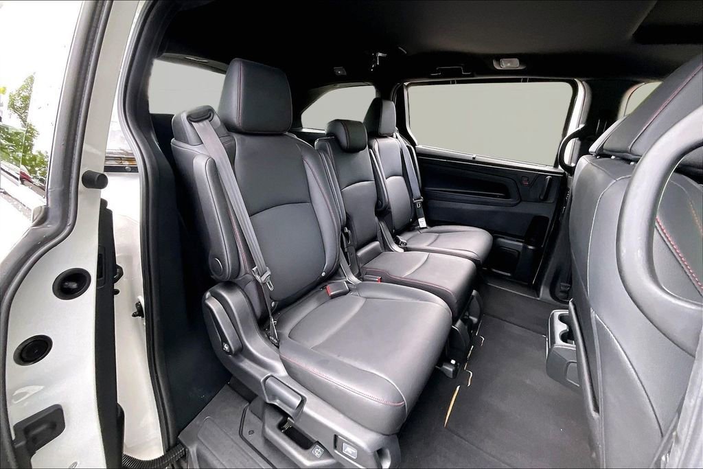 Certified 2024 Honda Odyssey Sport image 17