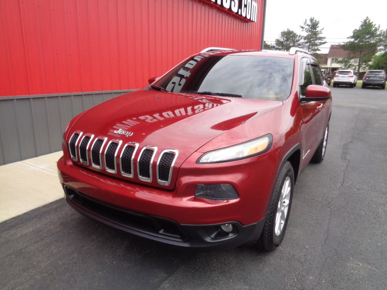 Used 2014 Jeep Cherokee Latitude w/ Cold Weather Group AWD/4WD image 1