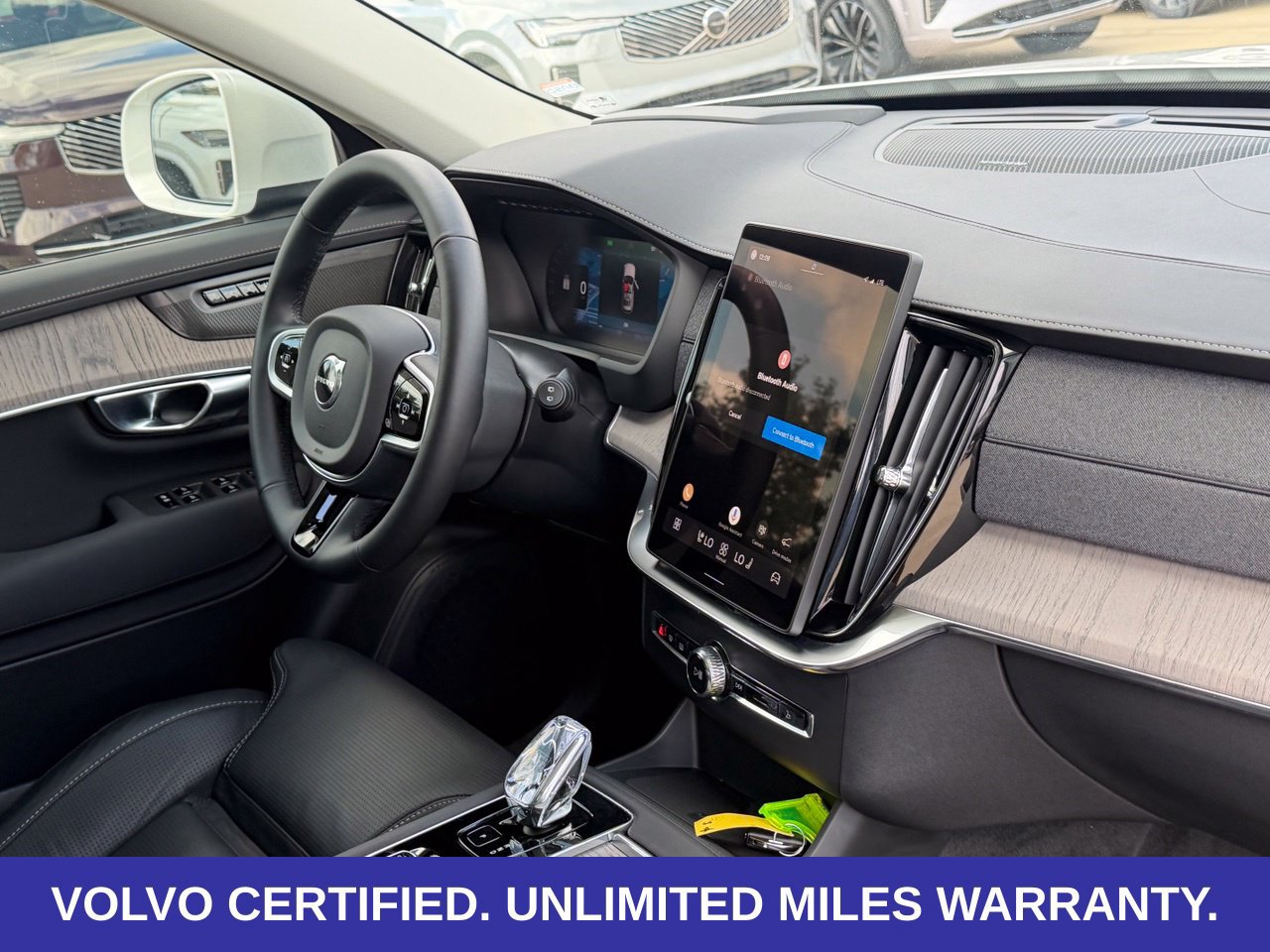 Certified 2025 Volvo XC90 T8 Ultra w/ Protection Package Premier AWD/4WD image 41