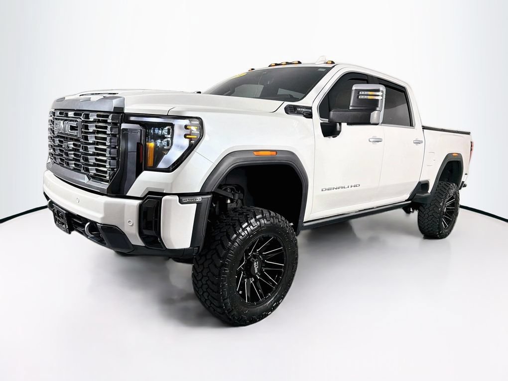 Used 2024 GMC Sierra 2500 Denali Ultimate AWD/4WD image 3