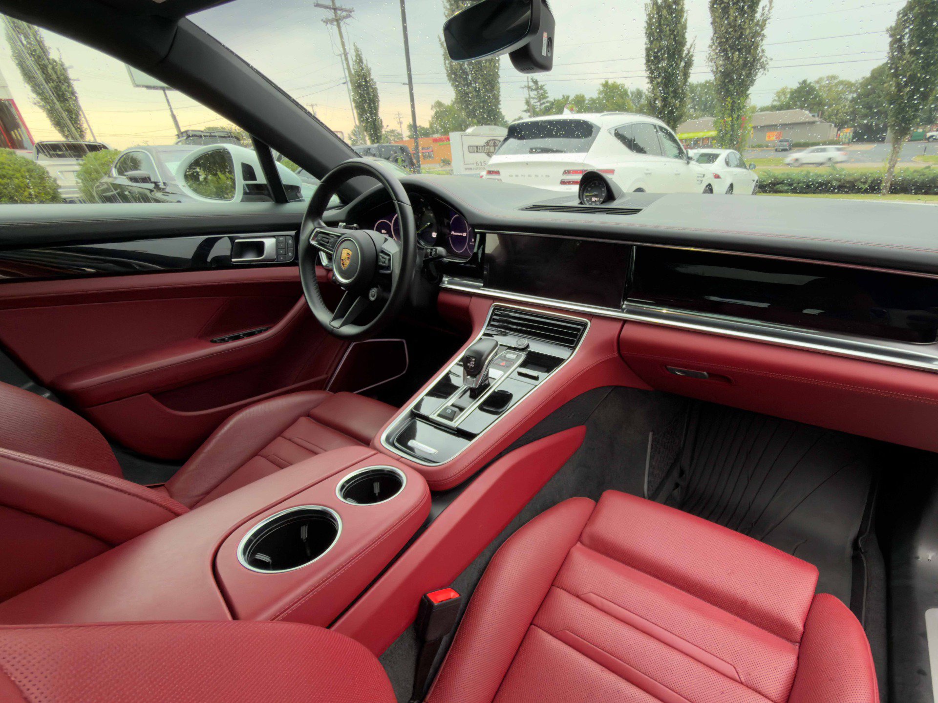 Used 2022 Porsche Panamera 4S AWD/4WD image 30